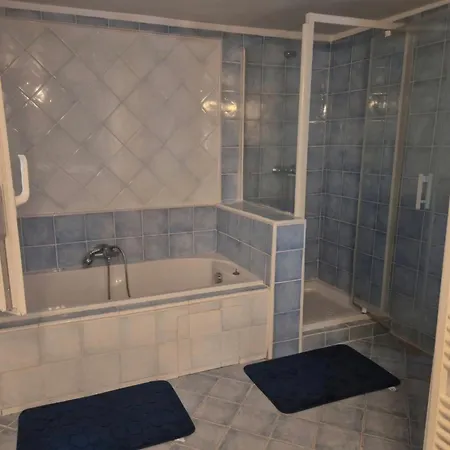 Сasa de vacaciones Maison A *